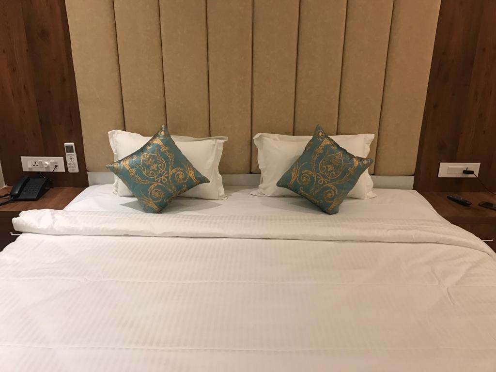 Hotel Hari Vilaas Varanasi Dış mekan fotoğraf