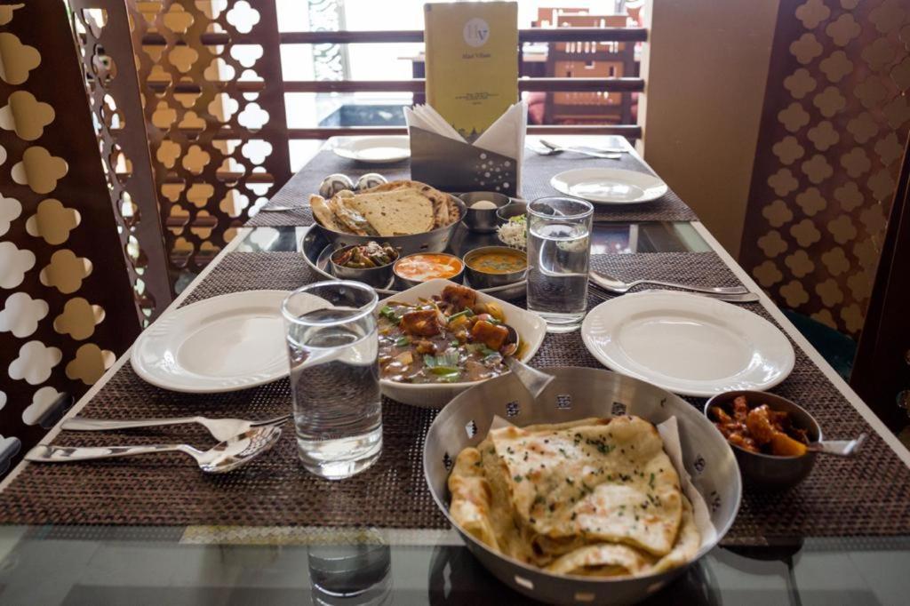 Hotel Hari Vilaas Varanasi Dış mekan fotoğraf