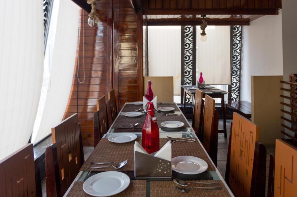 Hotel Hari Vilaas Varanasi Dış mekan fotoğraf