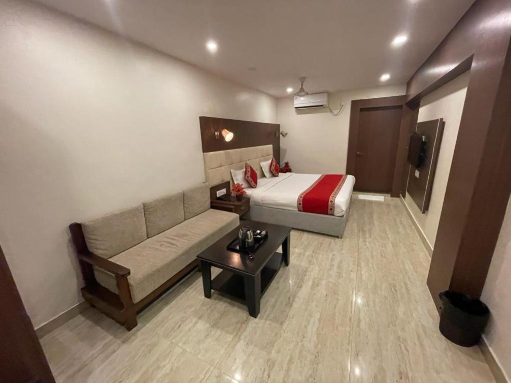 Hotel Hari Vilaas Varanasi Dış mekan fotoğraf
